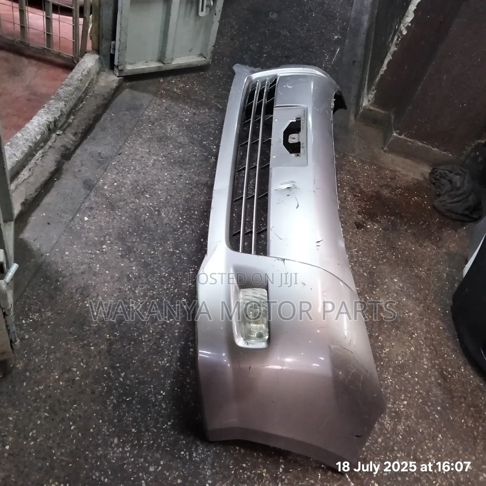 Toyota Isis 2004/2006 Front Bumper Complete With Fog Lamps