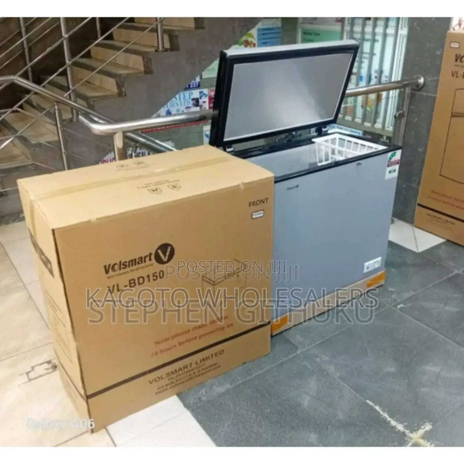 Chest Freezer * 1volsmart 150litres Freezer