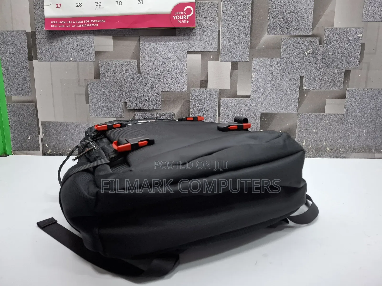 Omaya 17.3" Laptop Backpack