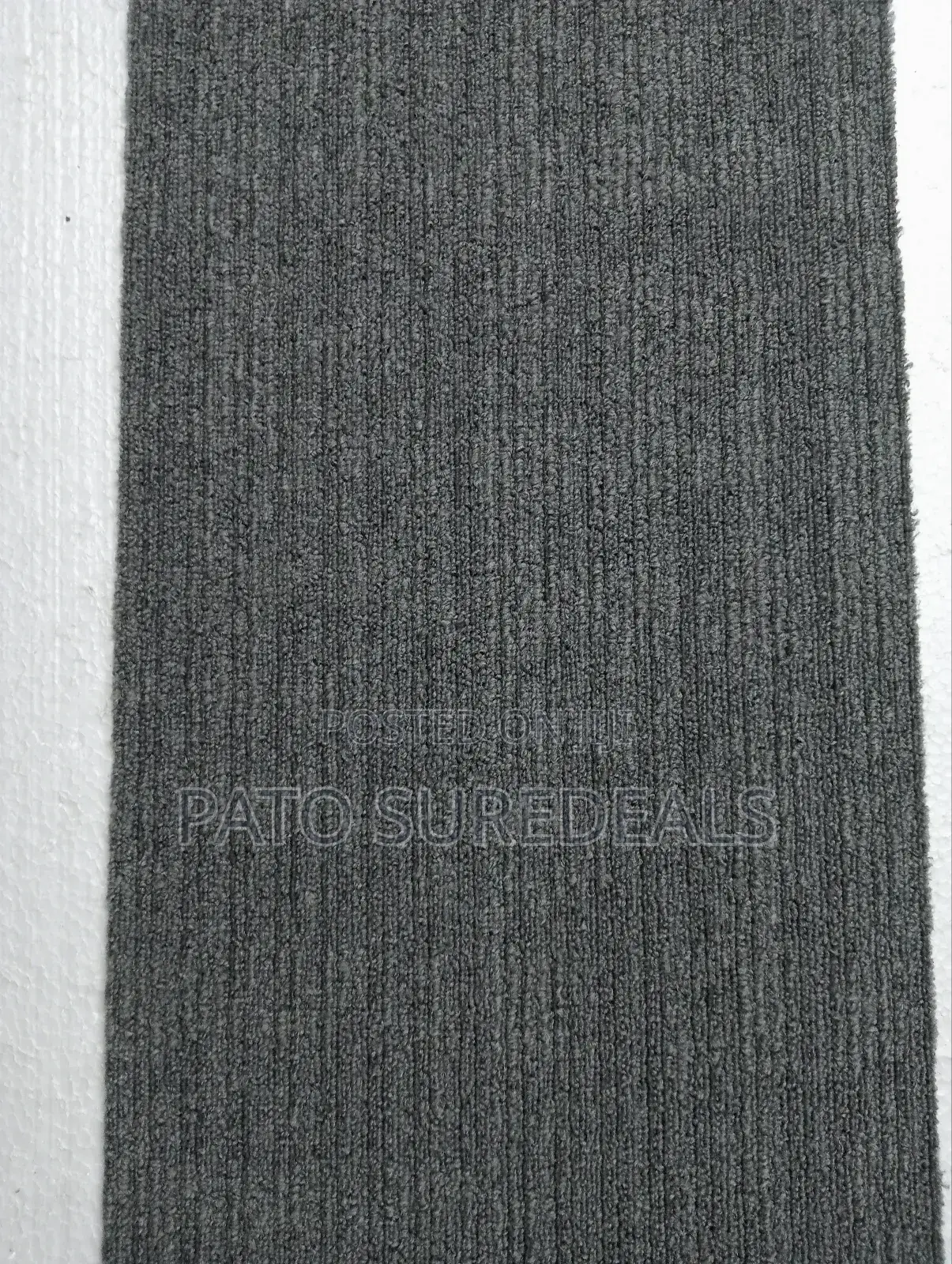 Carpet Tiles Wall to Wall/33.3by 100cm Tah Series