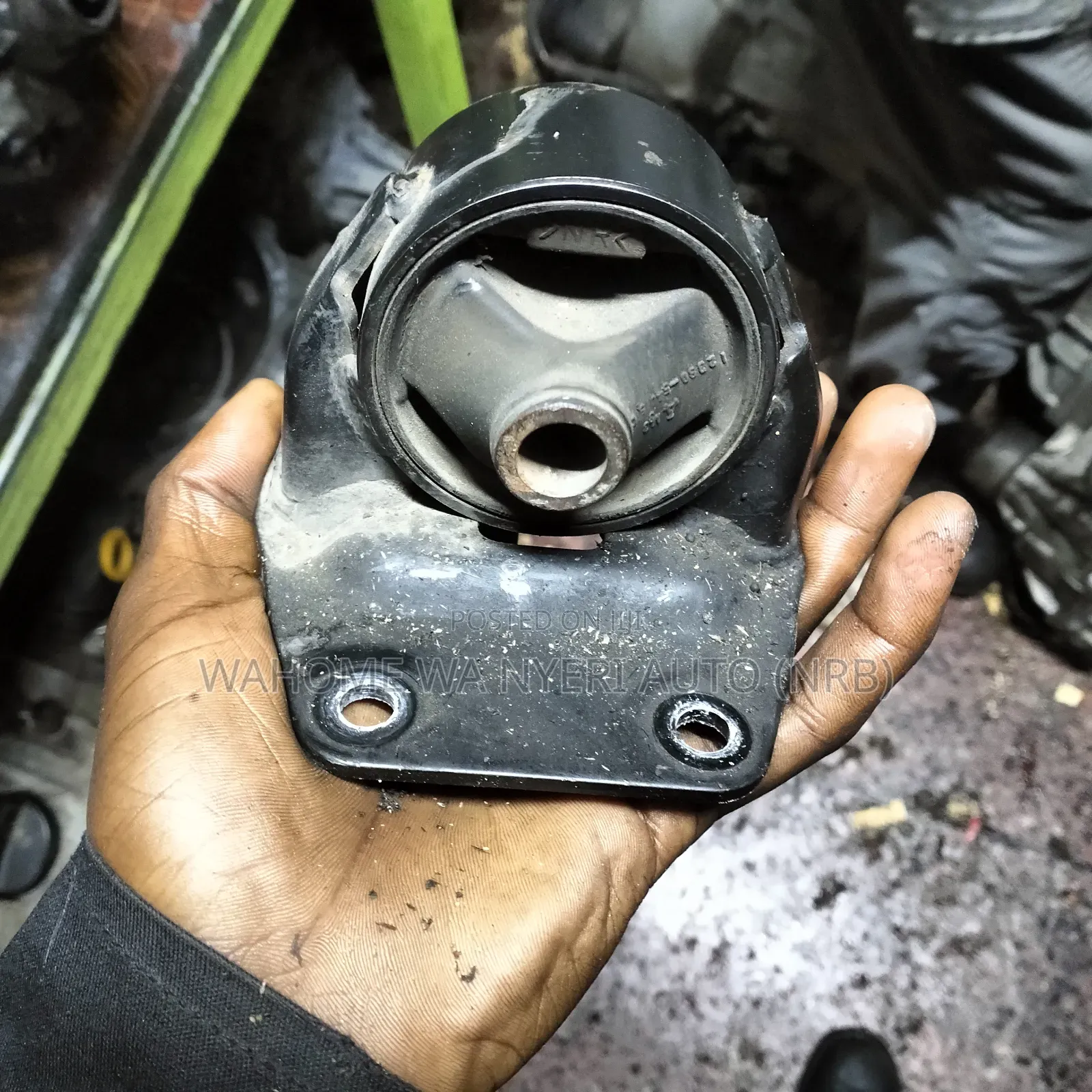 Upper Gearbox Mount 1kd (Prado,Hiace)