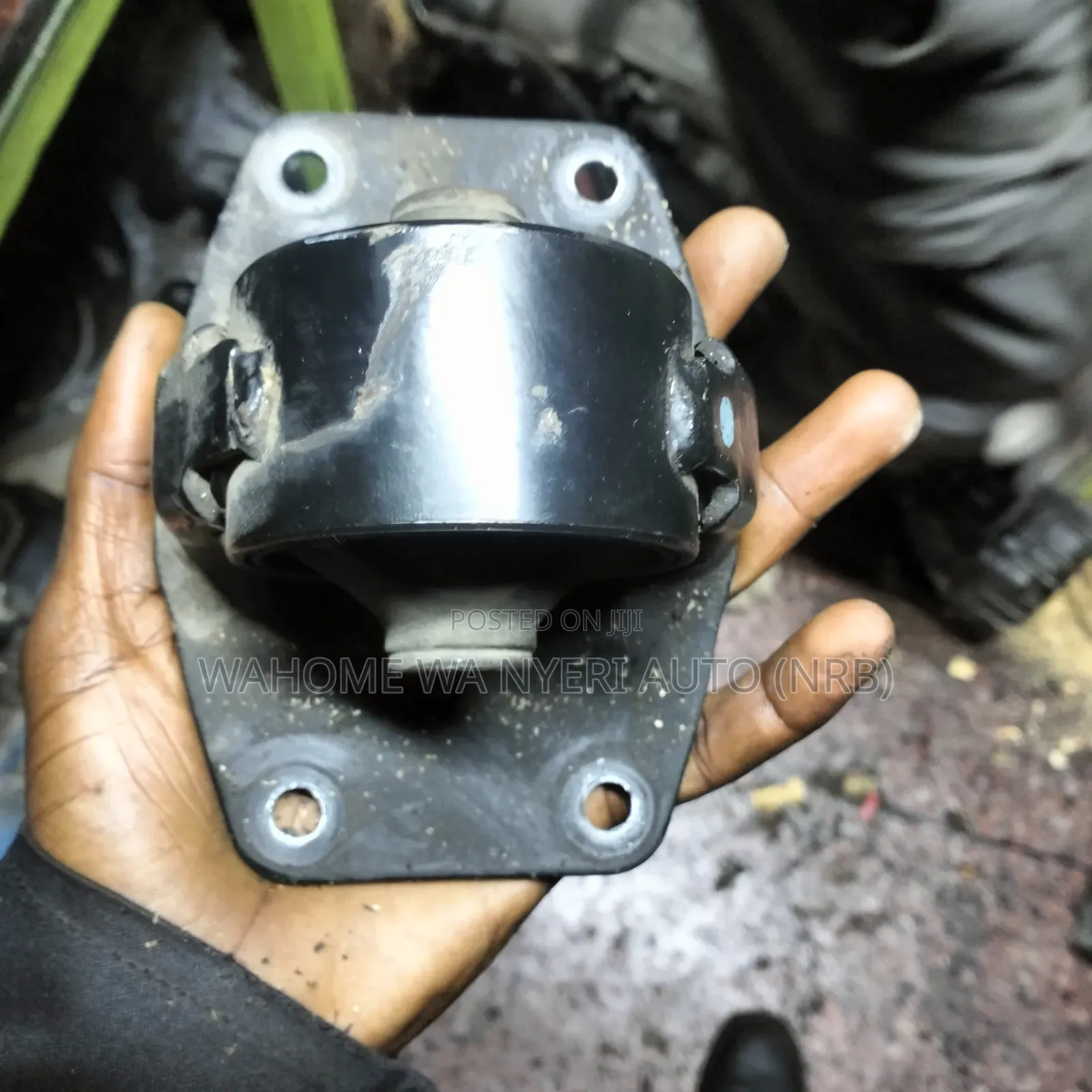 Upper Gearbox Mount 1kd (Prado,Hiace)