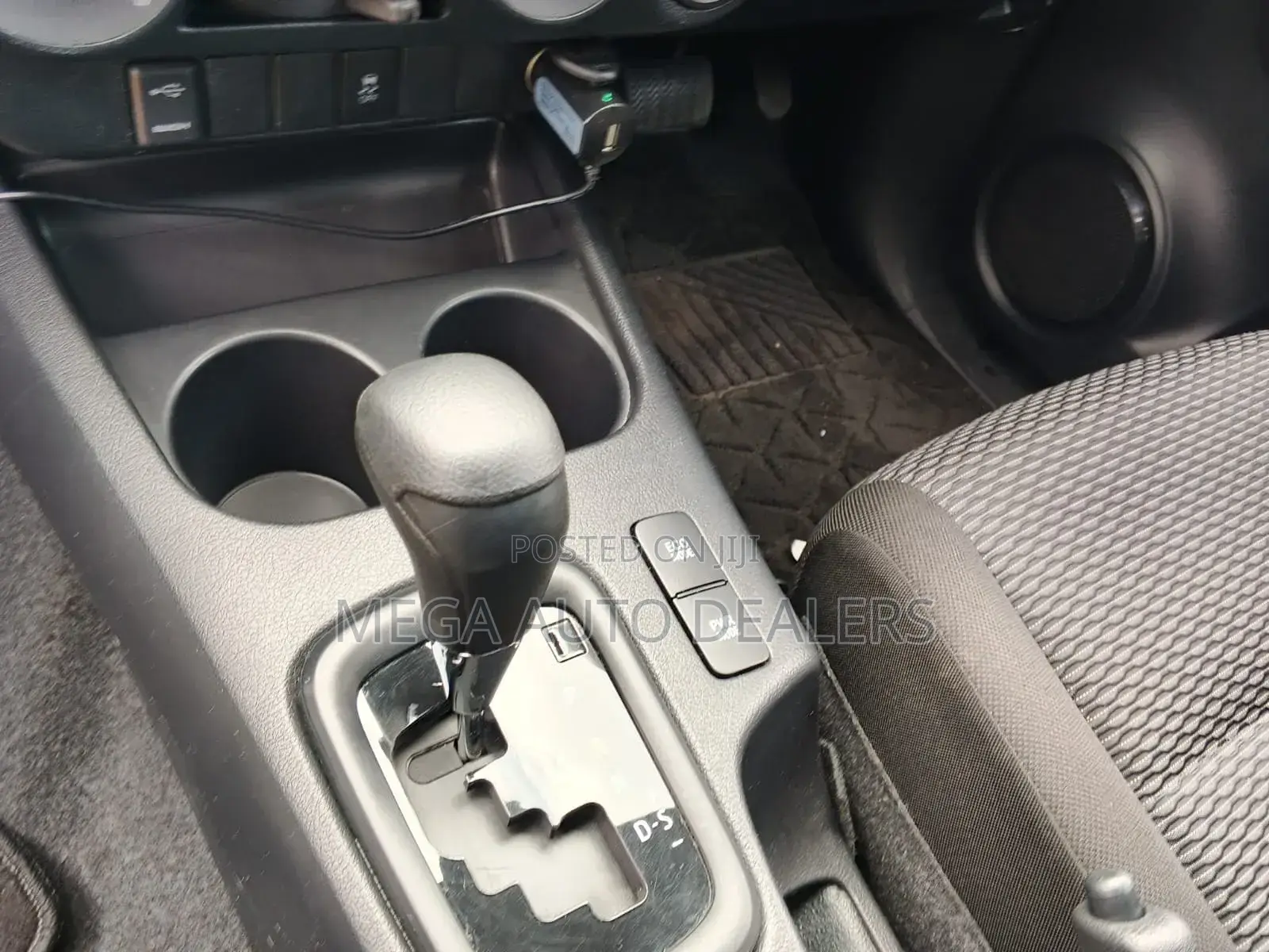 Toyota Hilux 2018 Black
