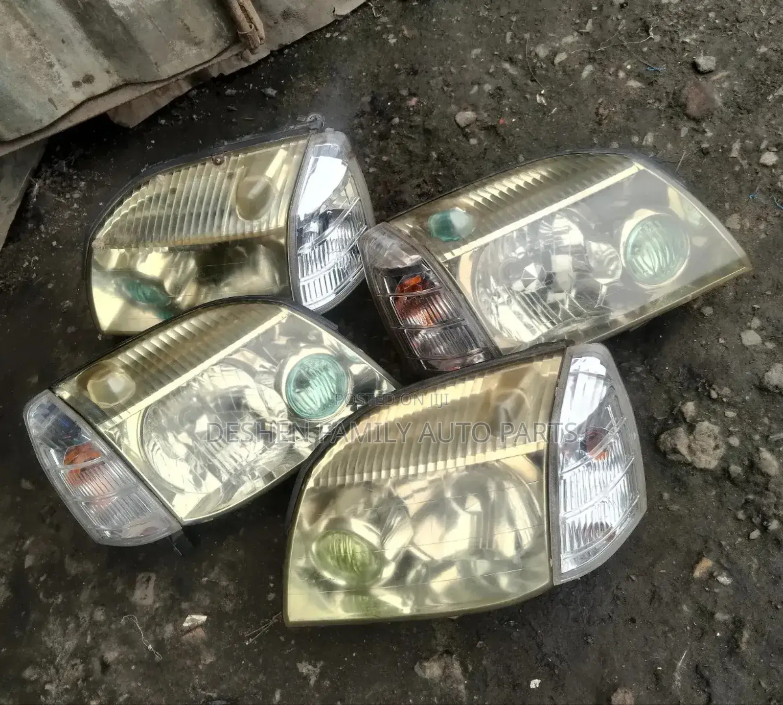 X-trail T30 Headlight /Headlamp