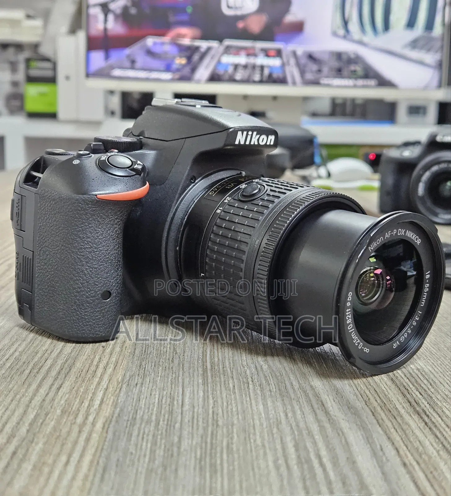 Nikon D5500 DSLR Camera With Af-P 18-55mm Lens Clean