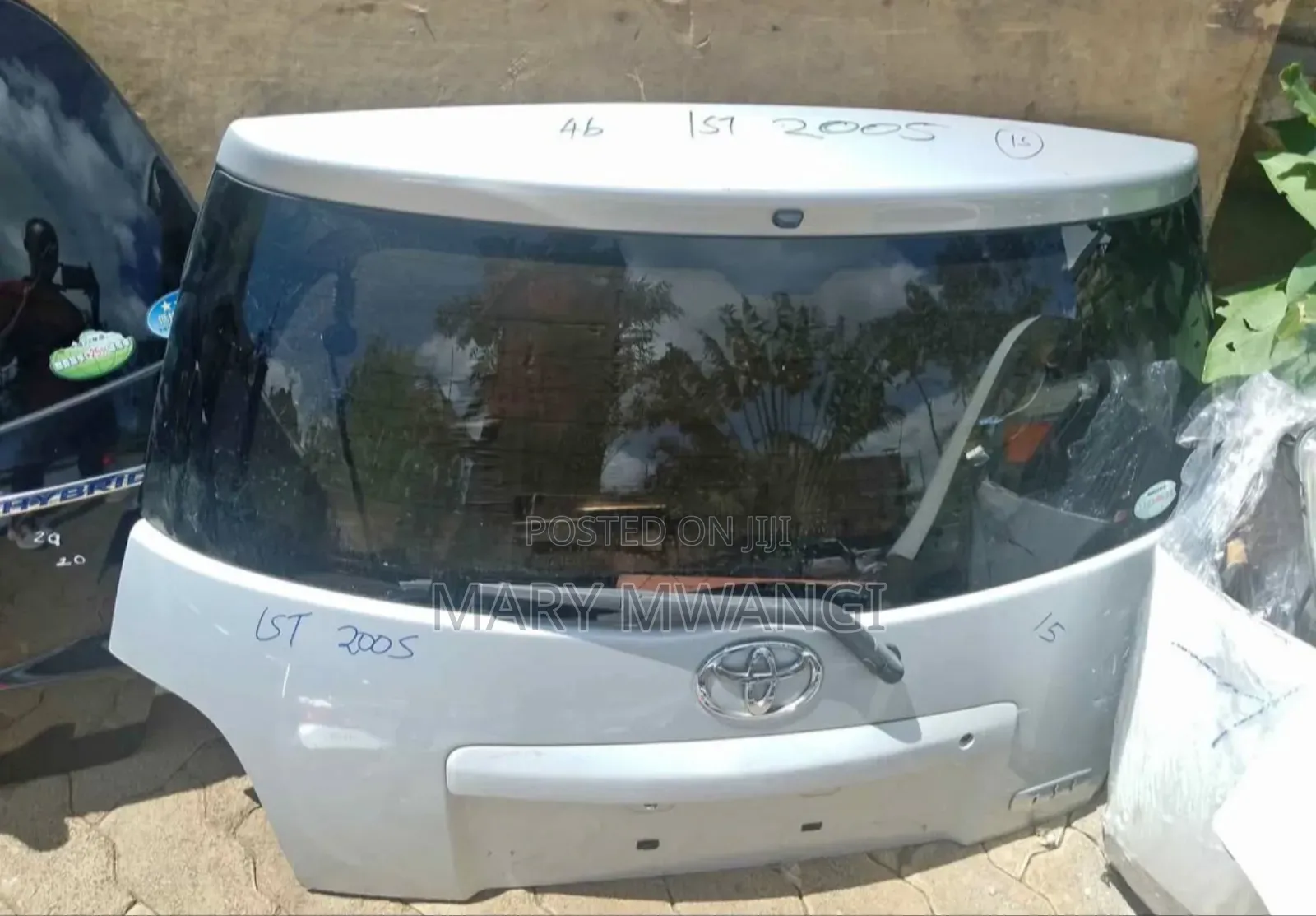Ex Japan Toyota Ist Boot/Tailgate