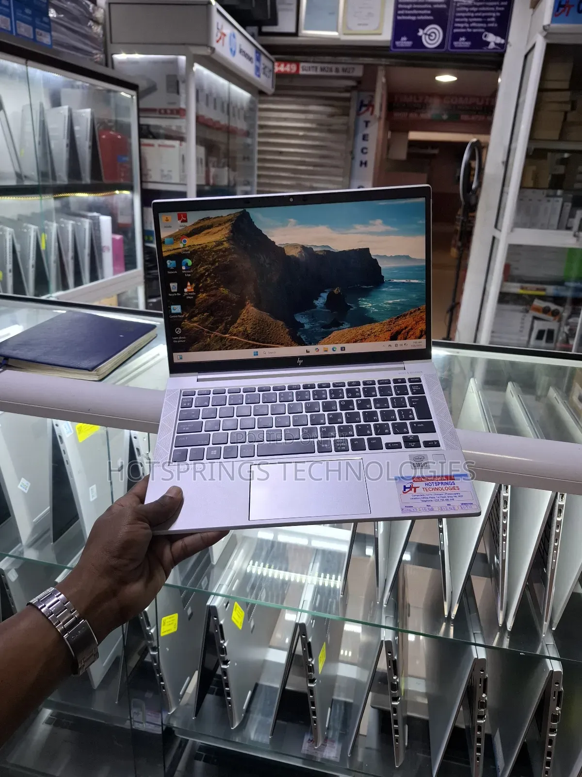 Laptop HP EliteBook 830 G7 16GB Intel Core I7 SSD 512GB
