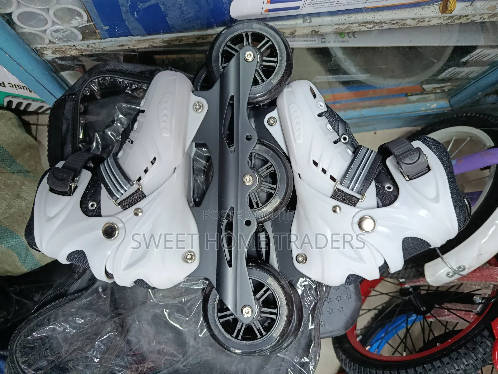 Favourite White 3 Wheels Skates Shoes