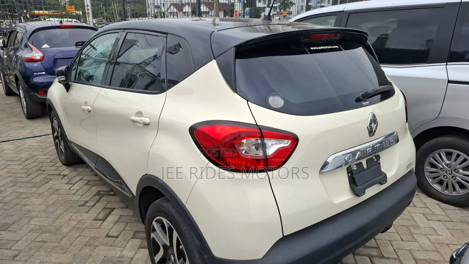 Renault Captur 1.2 Petrol FWD 2017 Beige