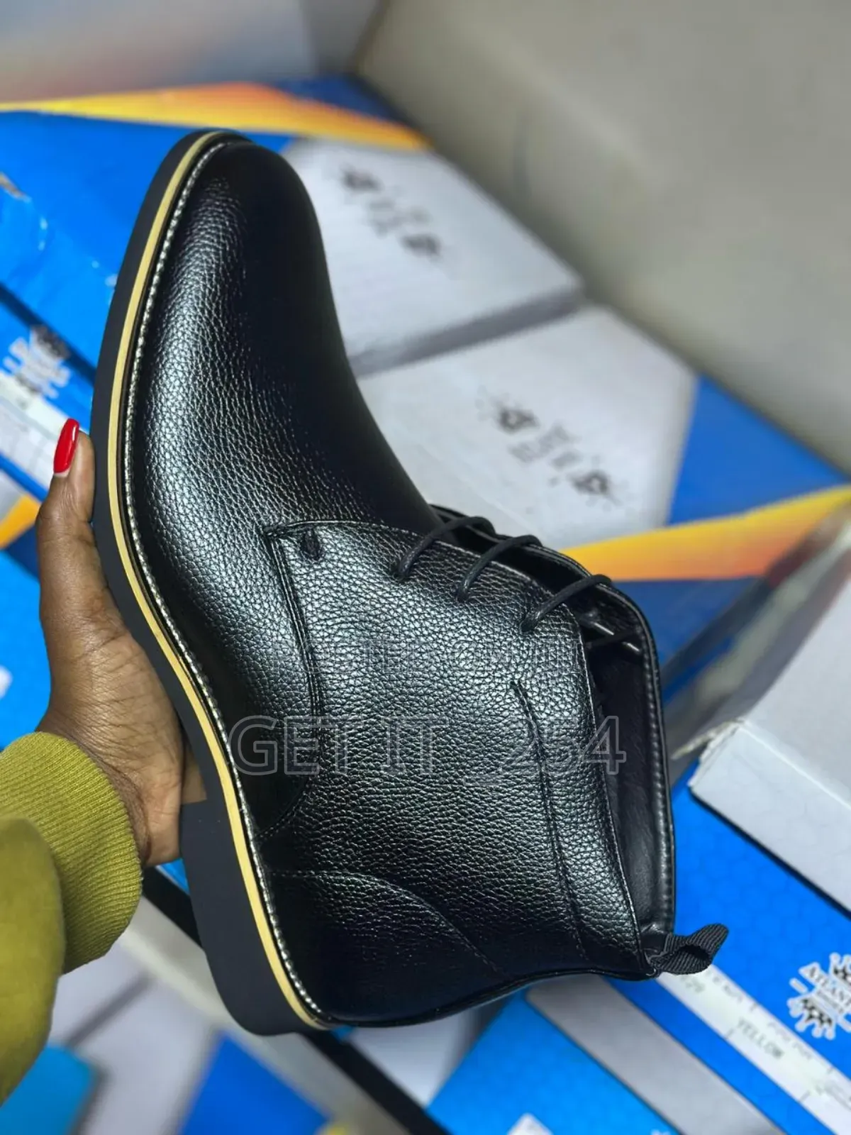 *Quality Leather Boots*

Sizes 39-45