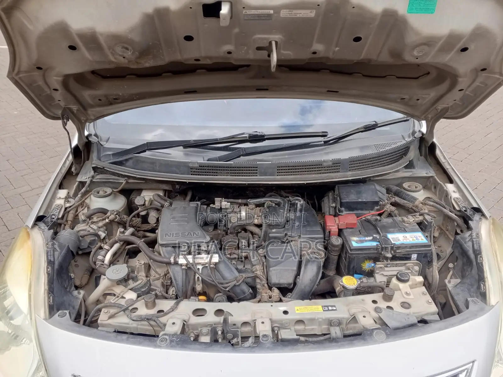 Nissan Latio 1.2 2014 Silver