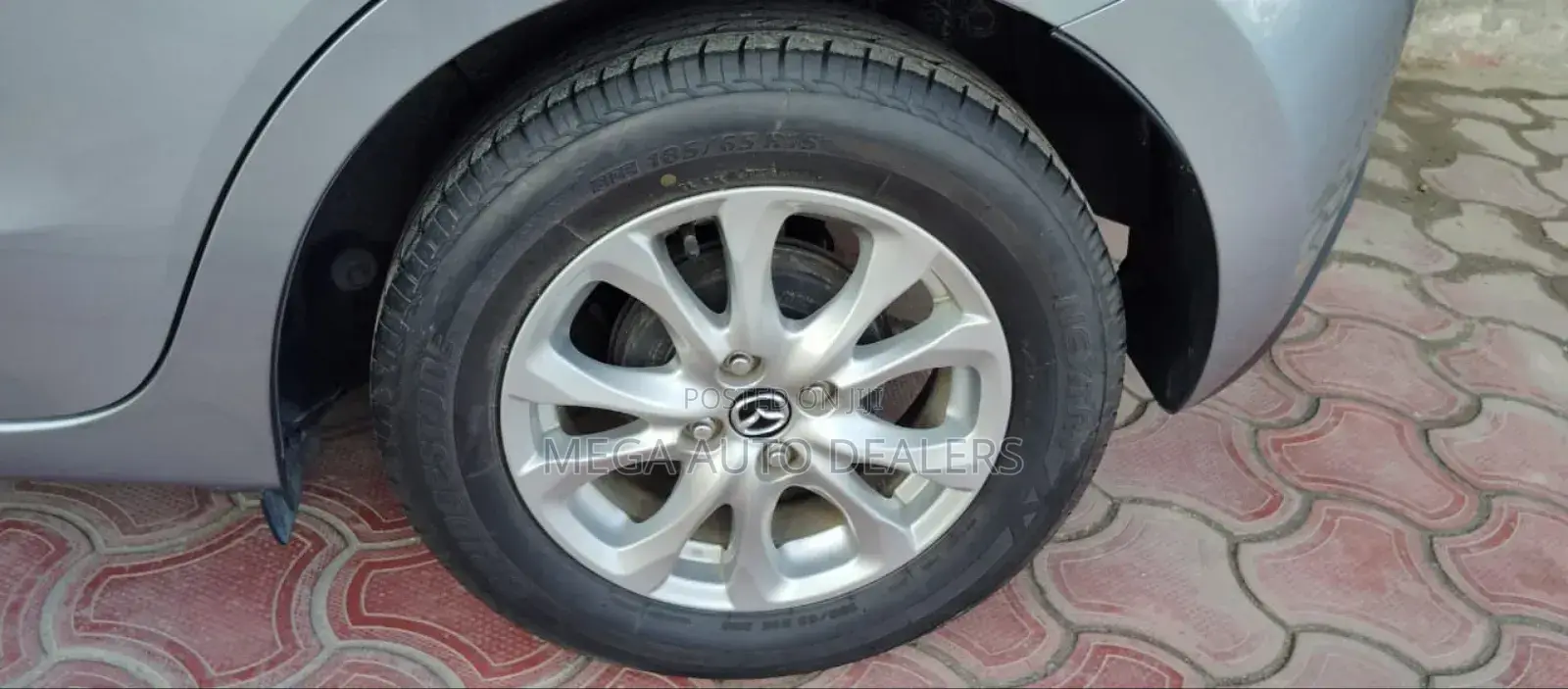 Mazda Demio 2018 Silver