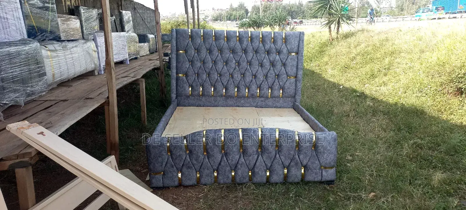 6*6 Chesterfield Bed