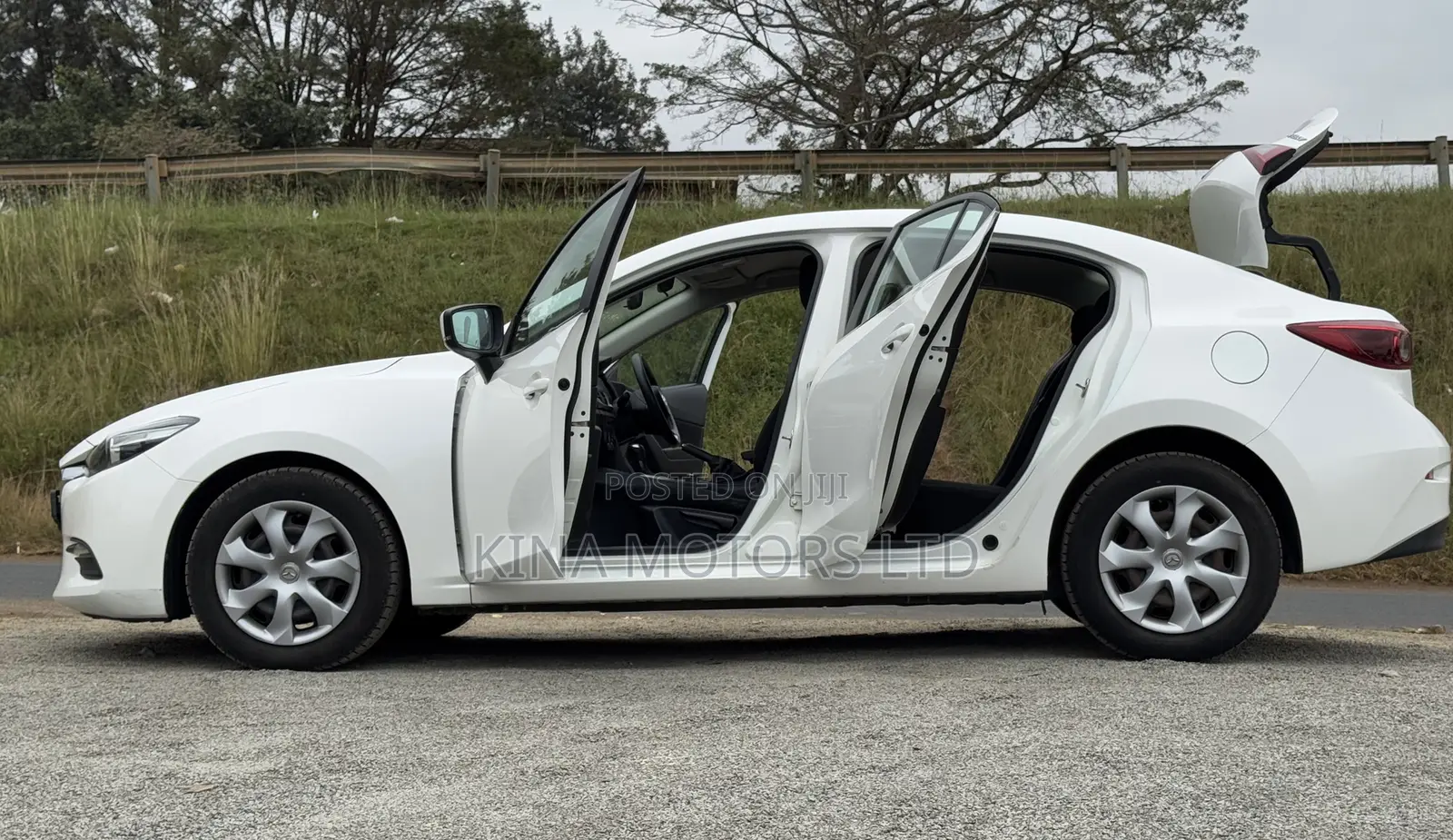 Mazda Axela 2018 White
