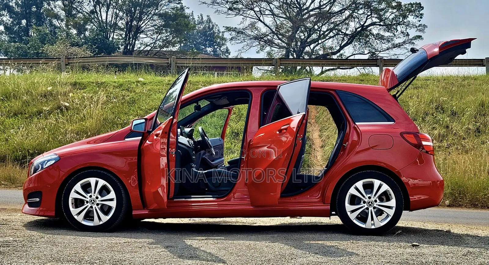 Mercedes-Benz B-Class B180 Petrol 2018 Red