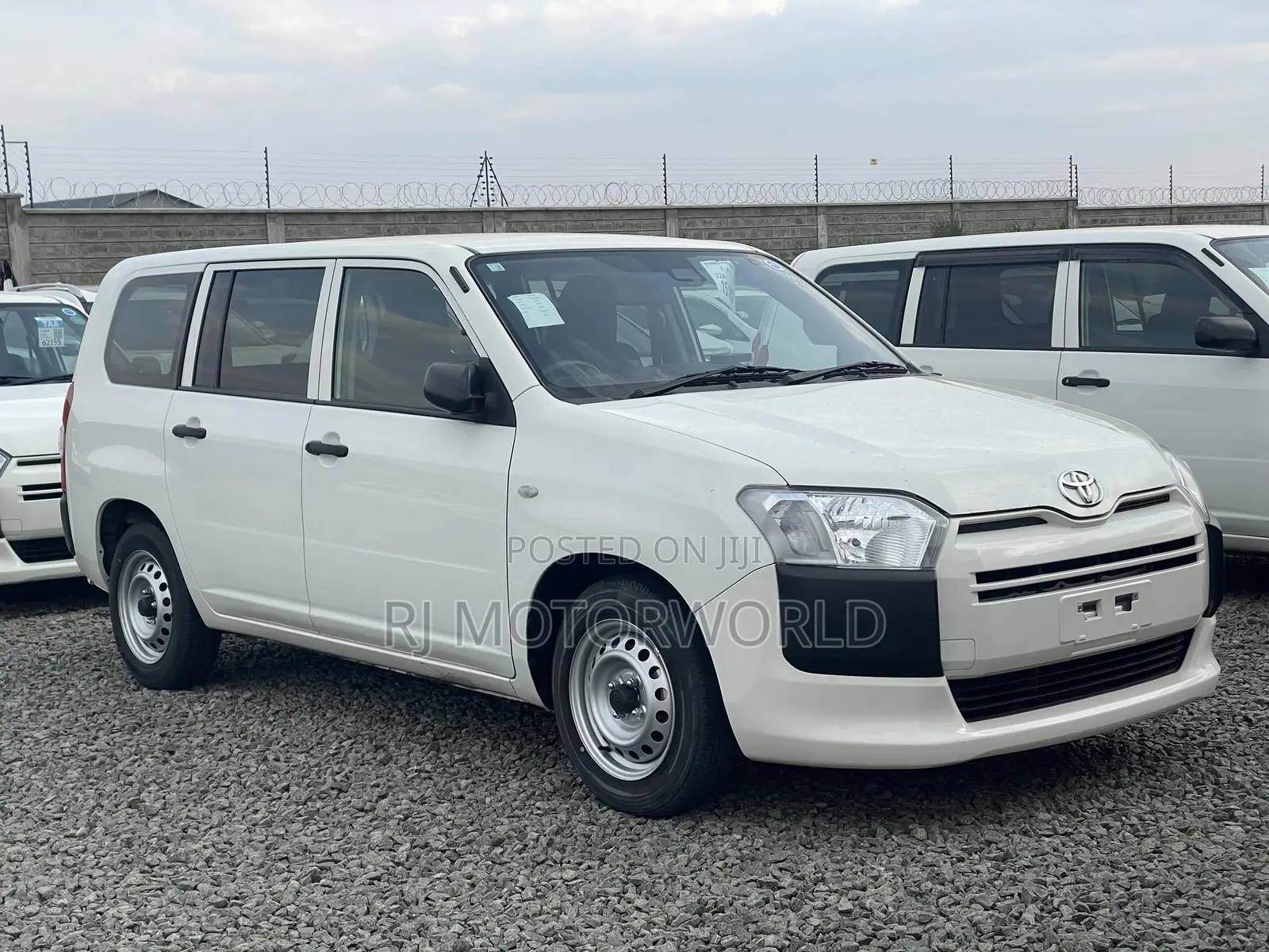 Toyota Probox 1.5 DX 2WD 2020 White