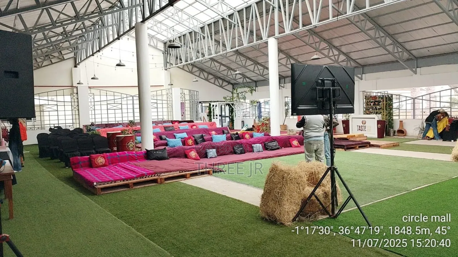Tv Screens Hire Ideal for Indoor Functions