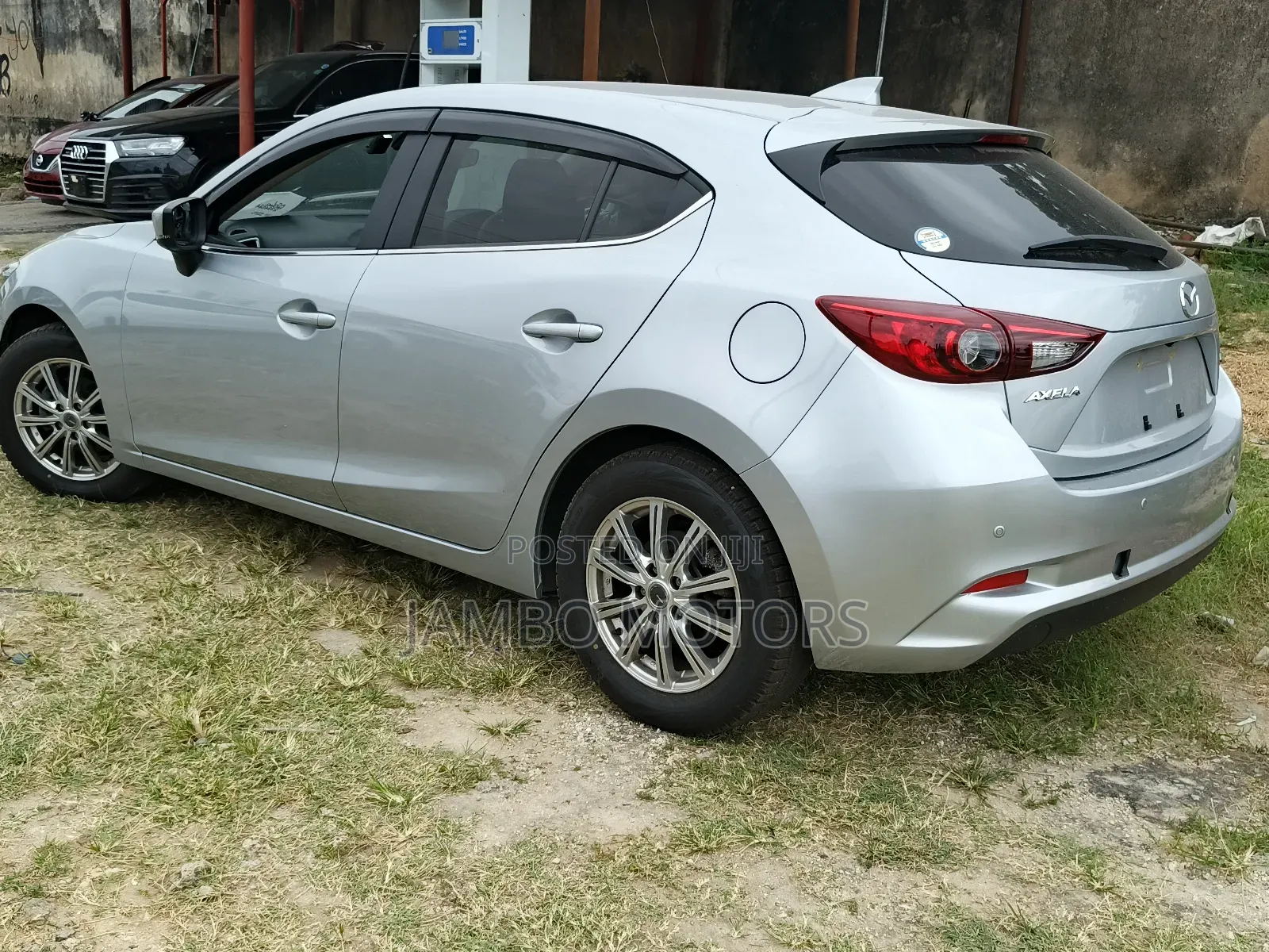 Mazda Axela 2018 Silver