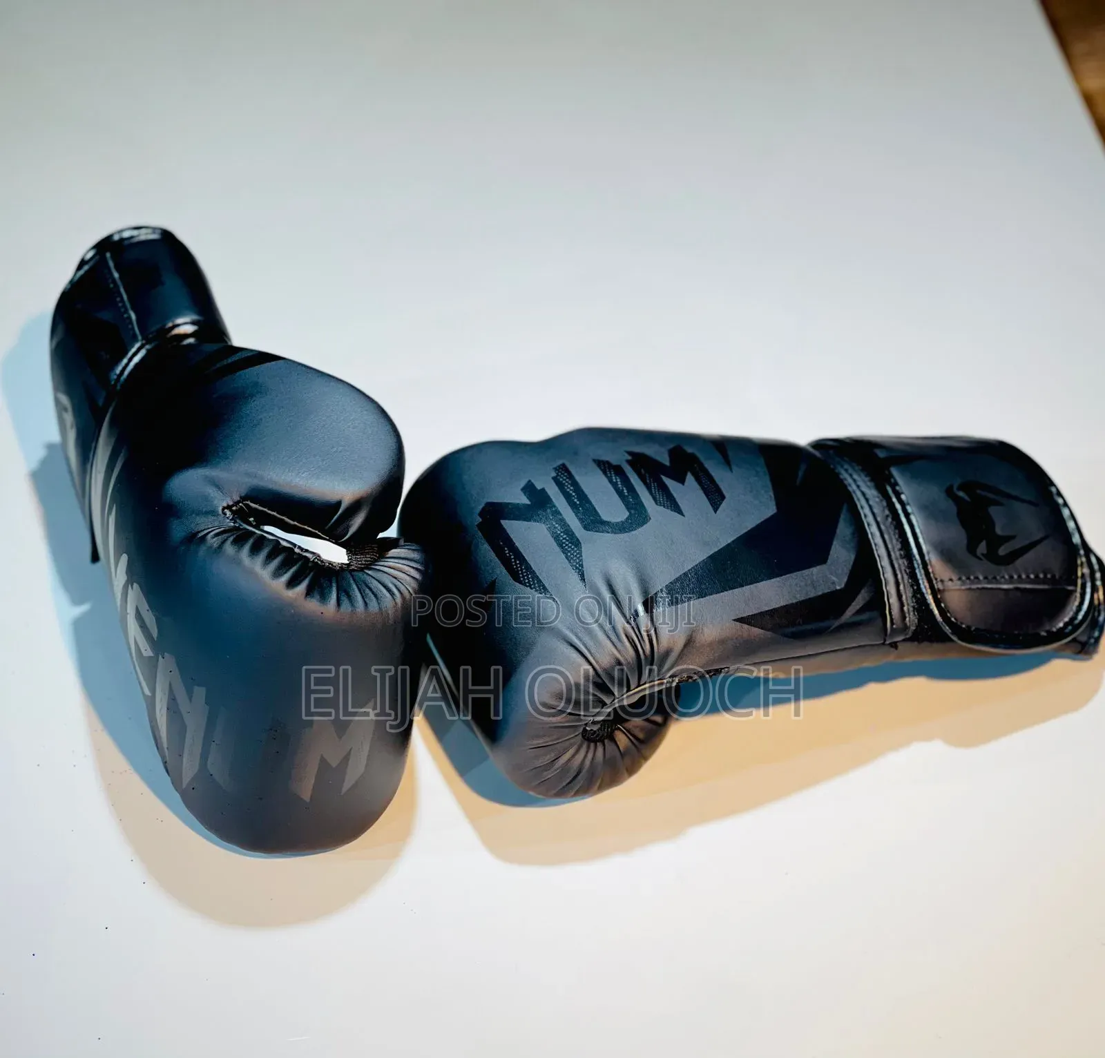 Top Quality Venum Boxing Gloves