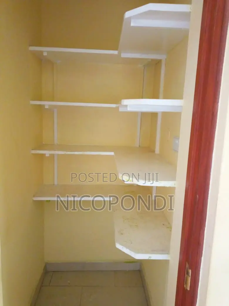 3bdrm Apartment in Valley Arcade for rent