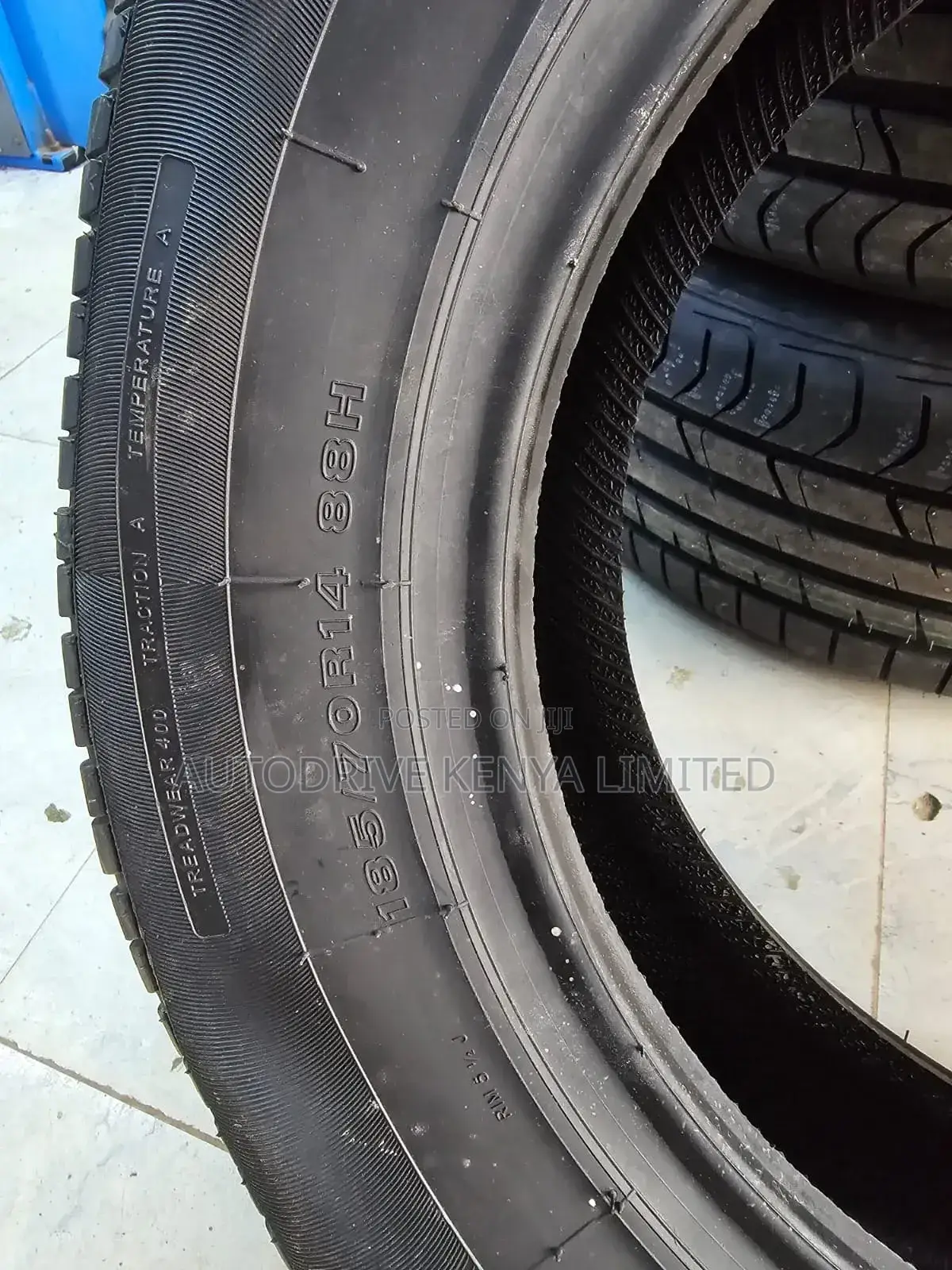 185/70r14 Onyx Tire