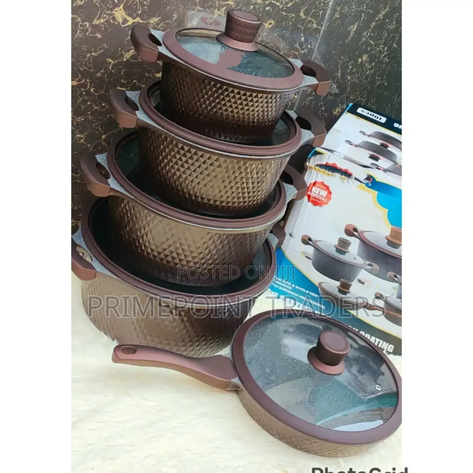 10 Pc Die Cast Cookware Set 
Colour Brown ✓