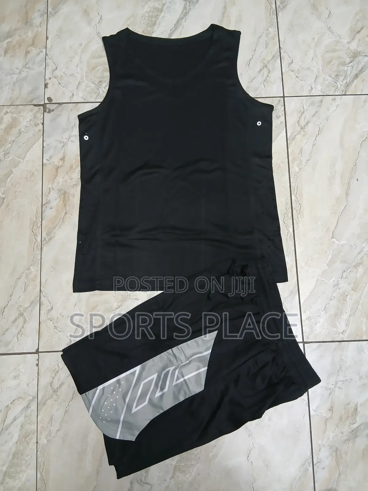 Plain Black Basketball Jerseys