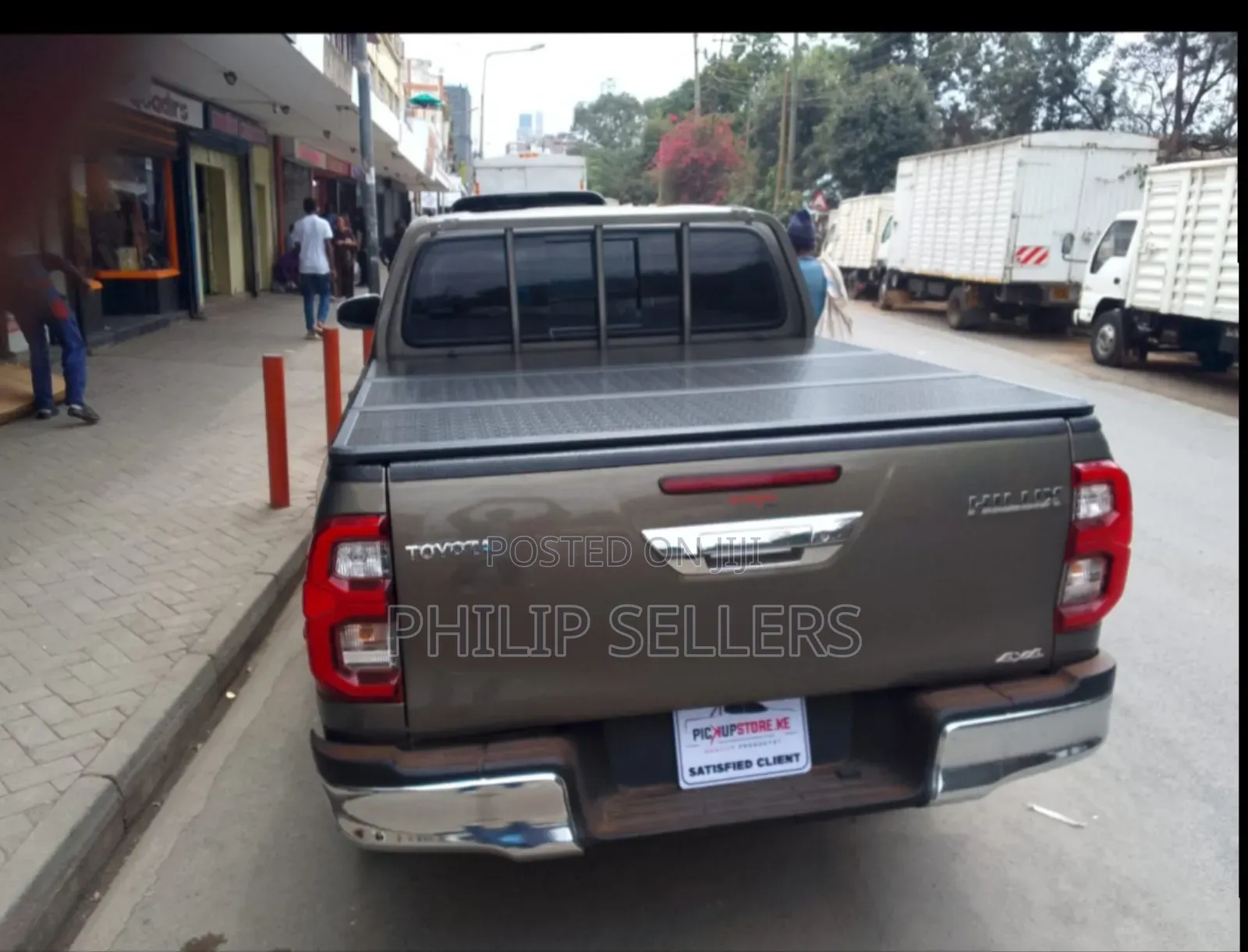 3 - Fold Hard Tri-Fold Tonneau Cover for Double Cab