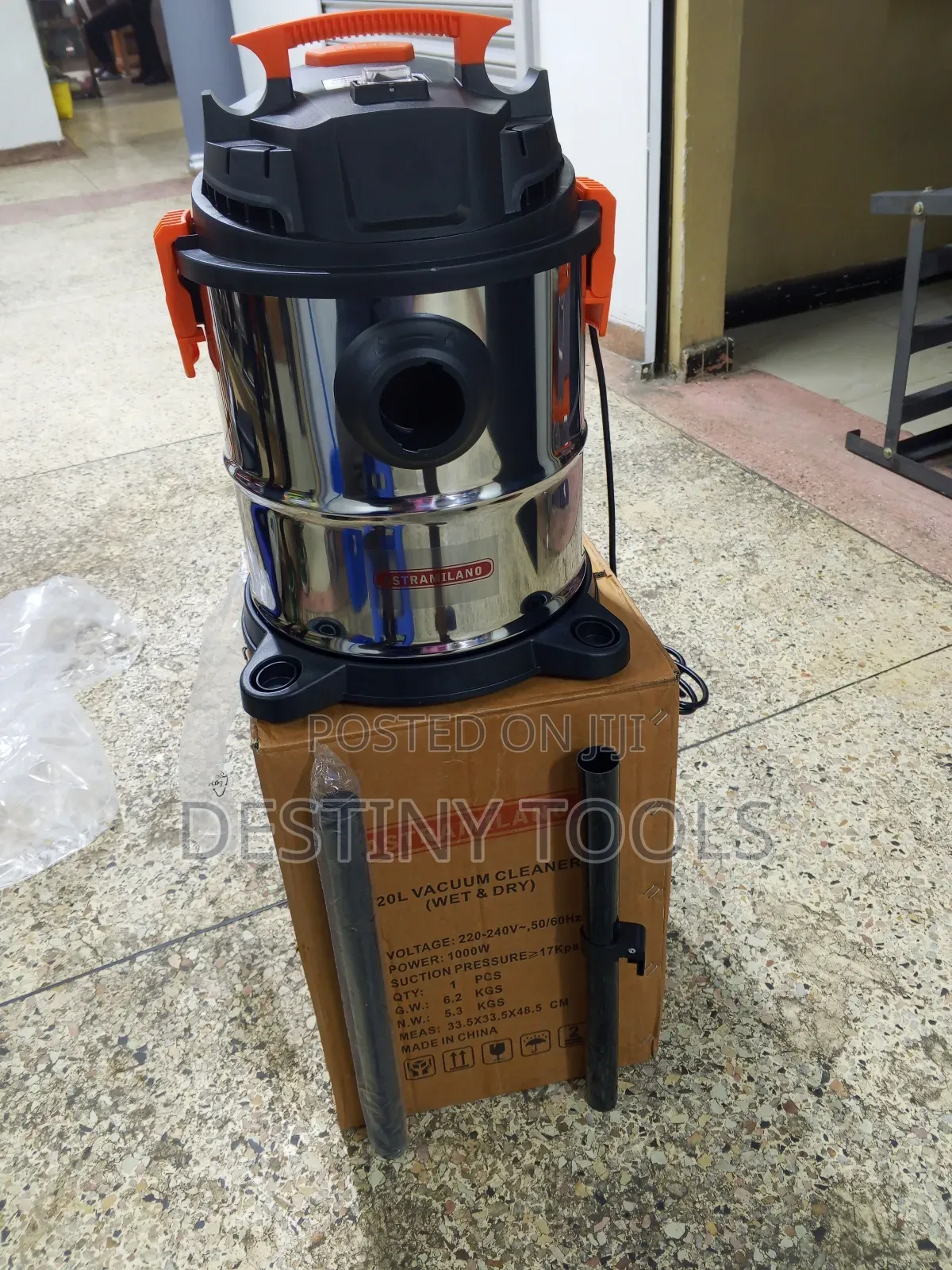 Astramilano Wet and Dry Vacuum Cleaner