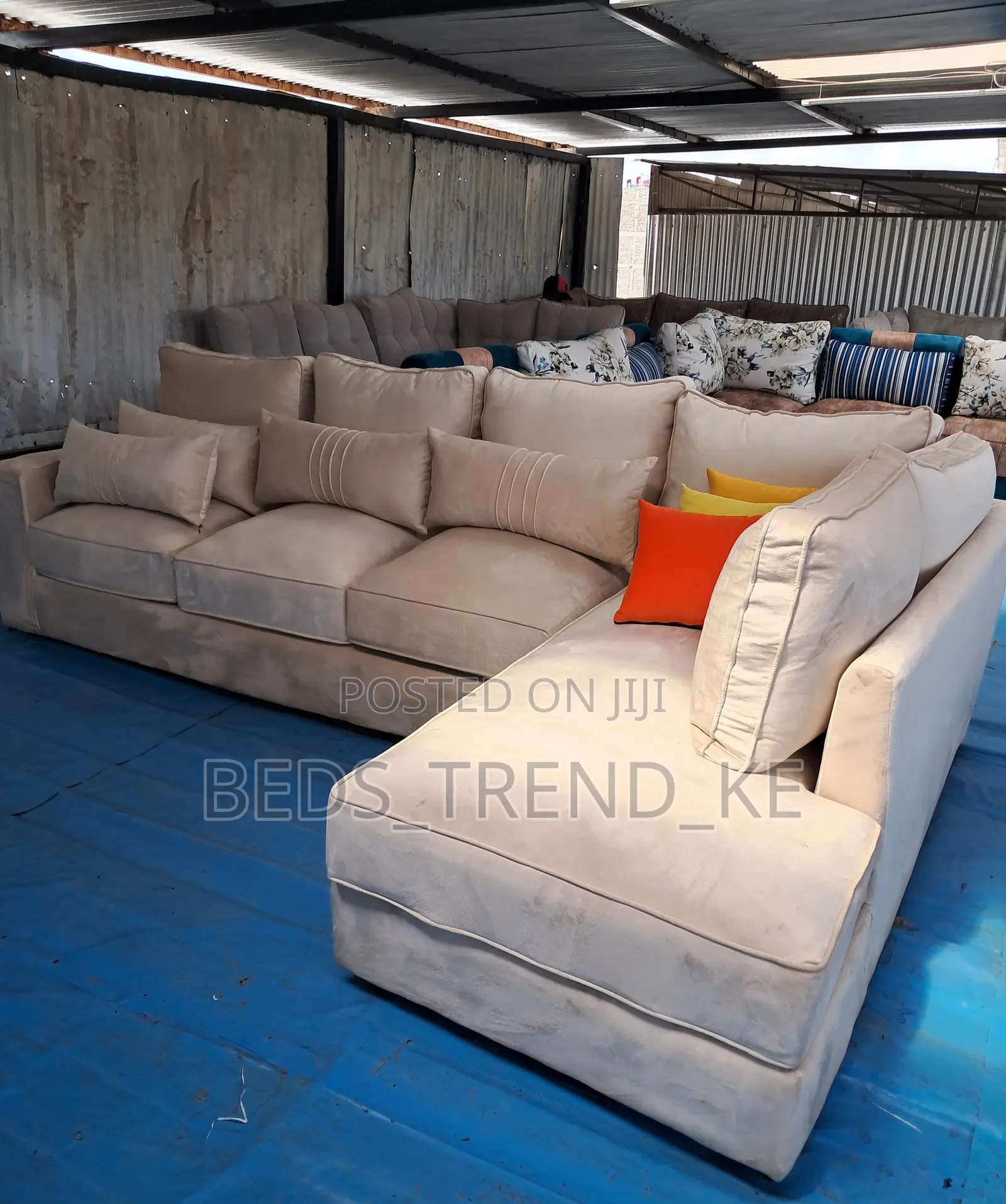 Soft Cushy 6 Seater L Sofa With Free Throw Pillows