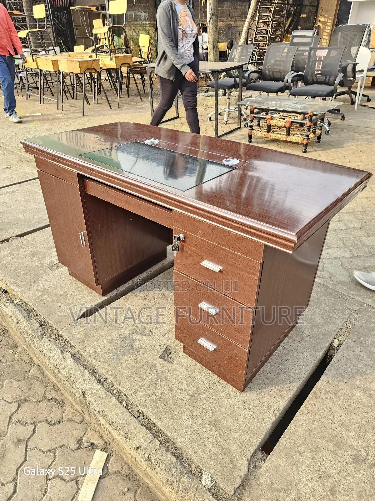 Executive Office Table E009_d