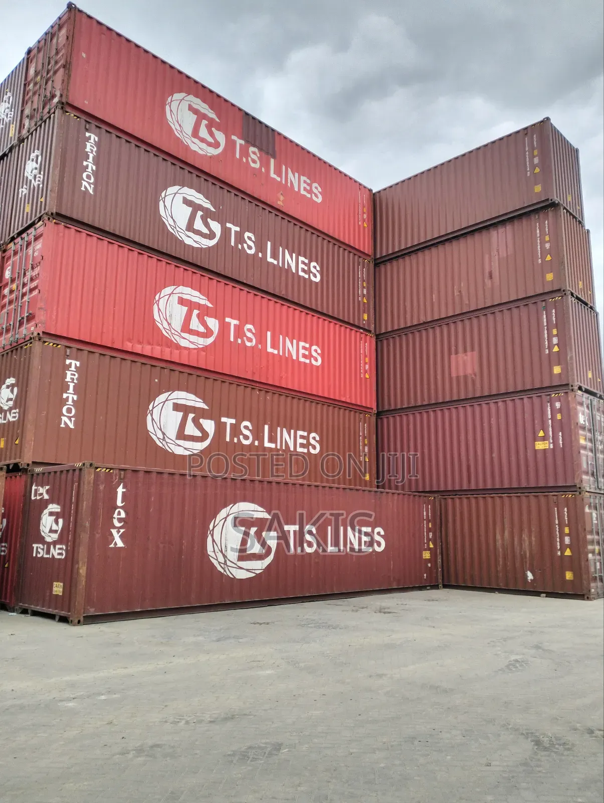 40 Feet Shipping Containers Ready For Use!