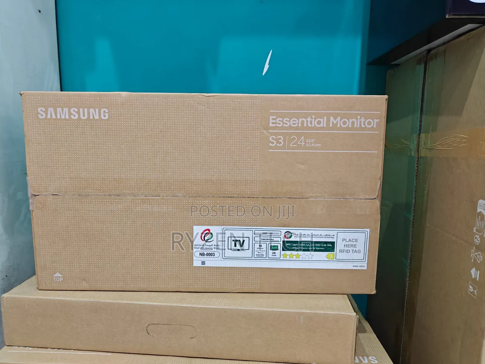 Samsung Essential S3 24" Monitor