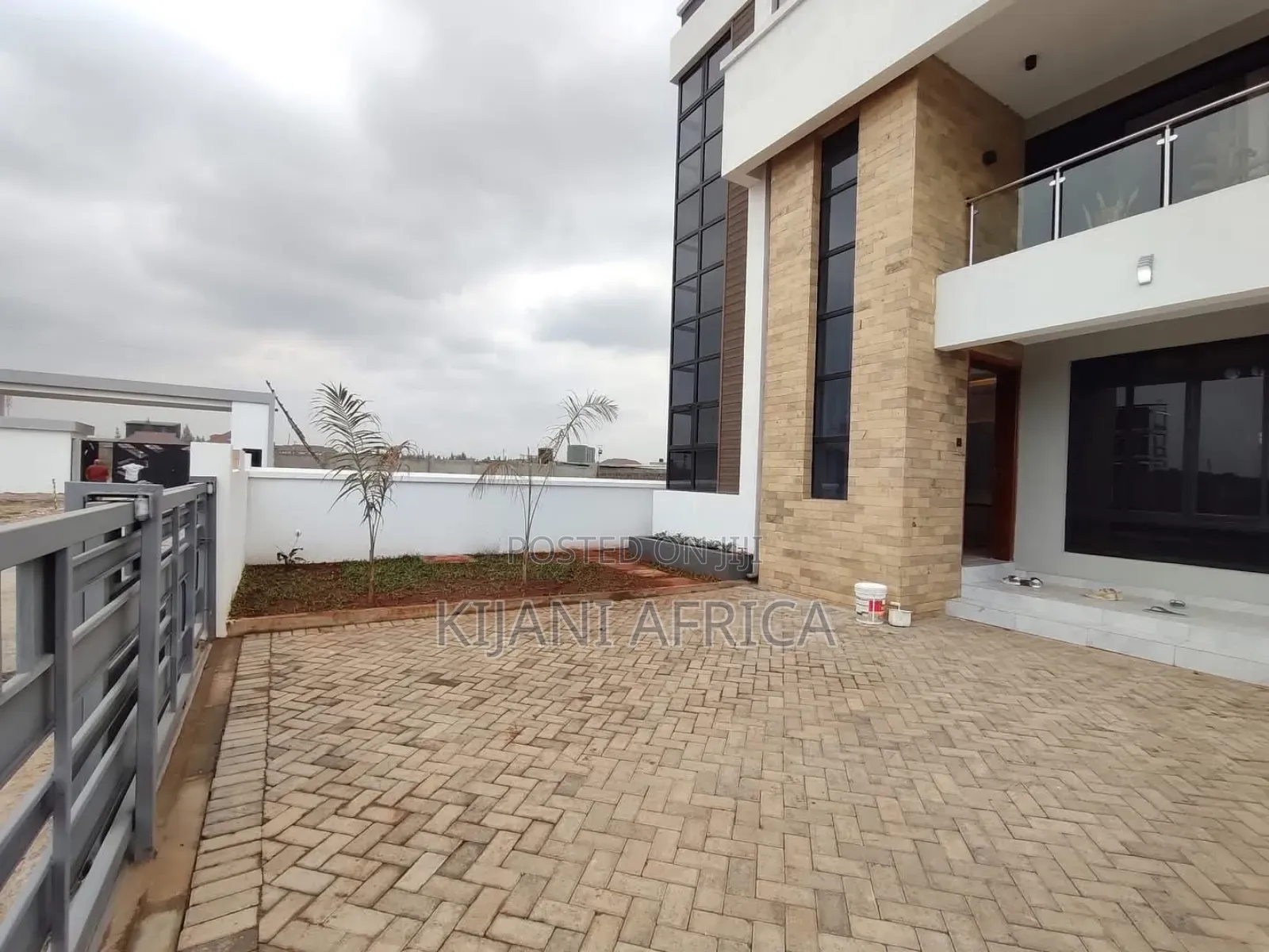 4bdrm Maisonette in Kamakis for sale