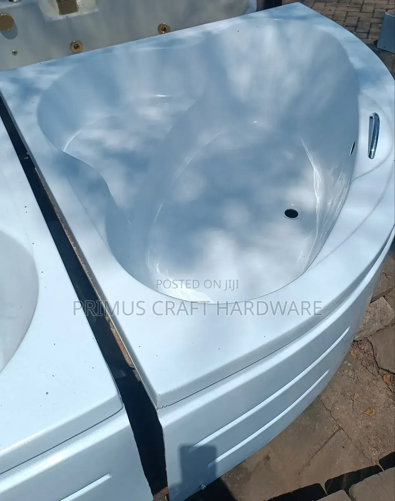 Corner Bathtub