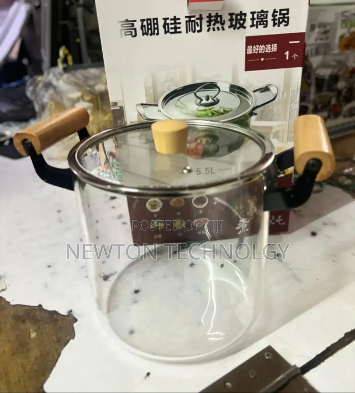 5.5 Borosilicate Glass Cooking Pot Microwave Safe