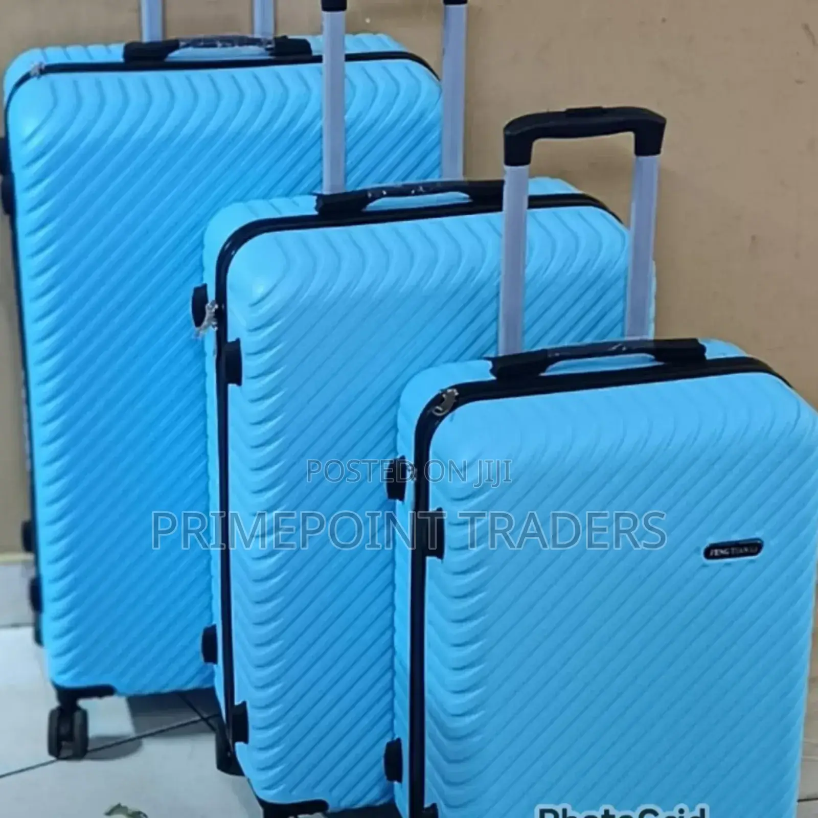 3 in 1 Luxurious Fibre Suitcases✓