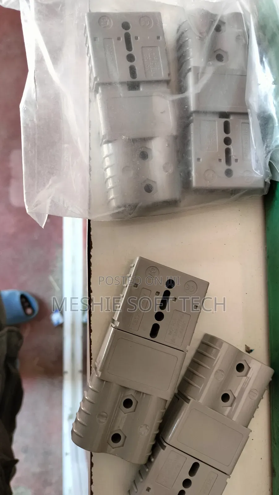 Handerson Connectors