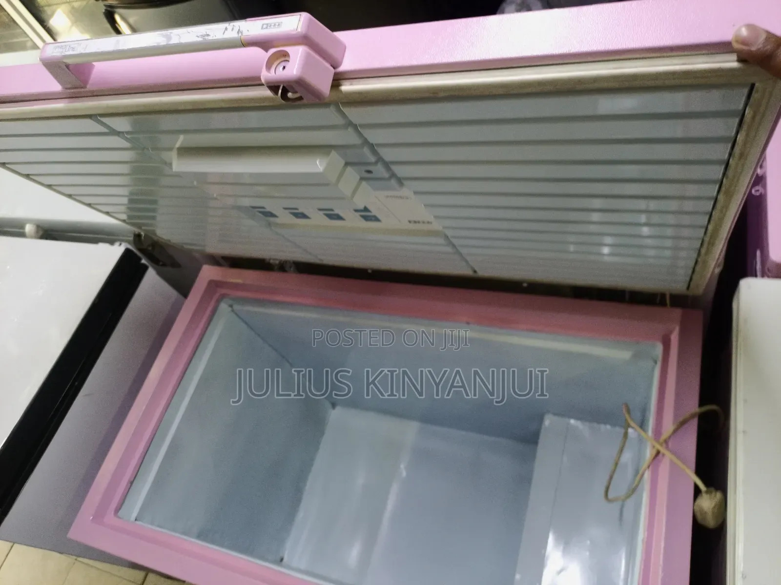 Pink Chest 350l Freezer
