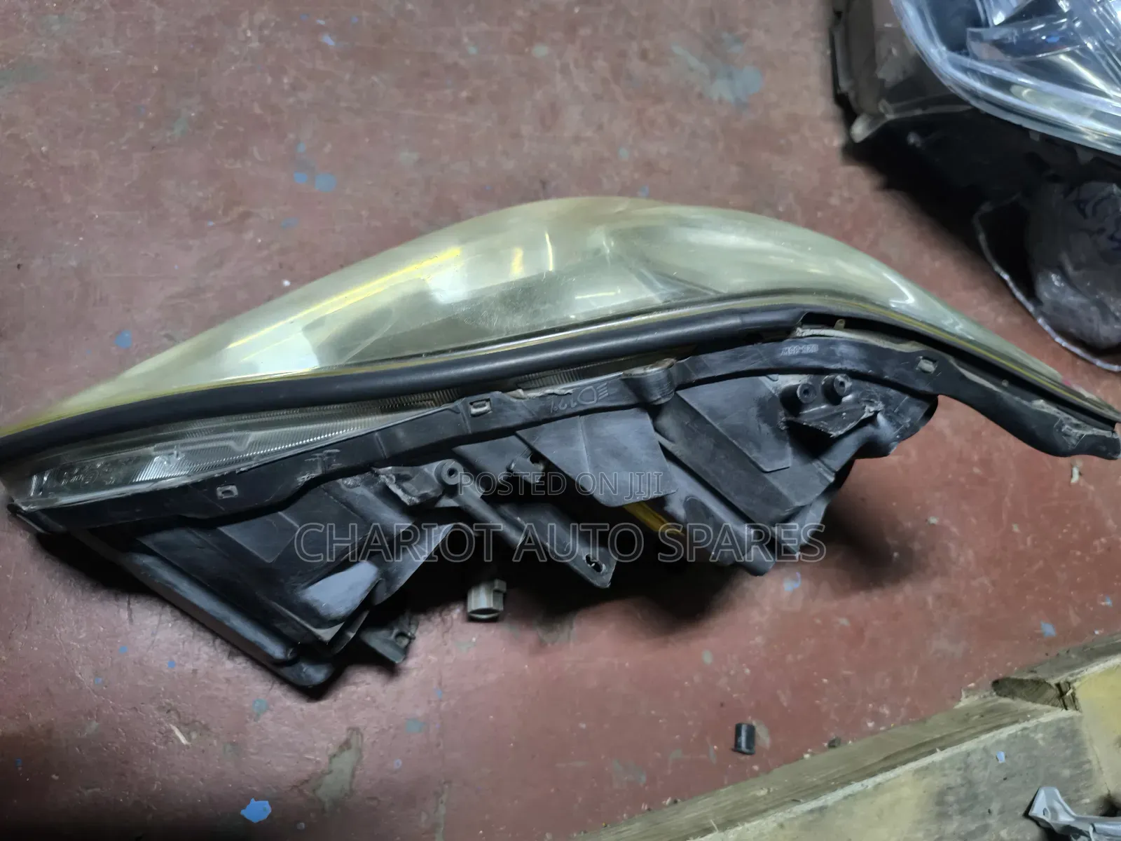 Harrier 240 (2008-2012) Headlight Available