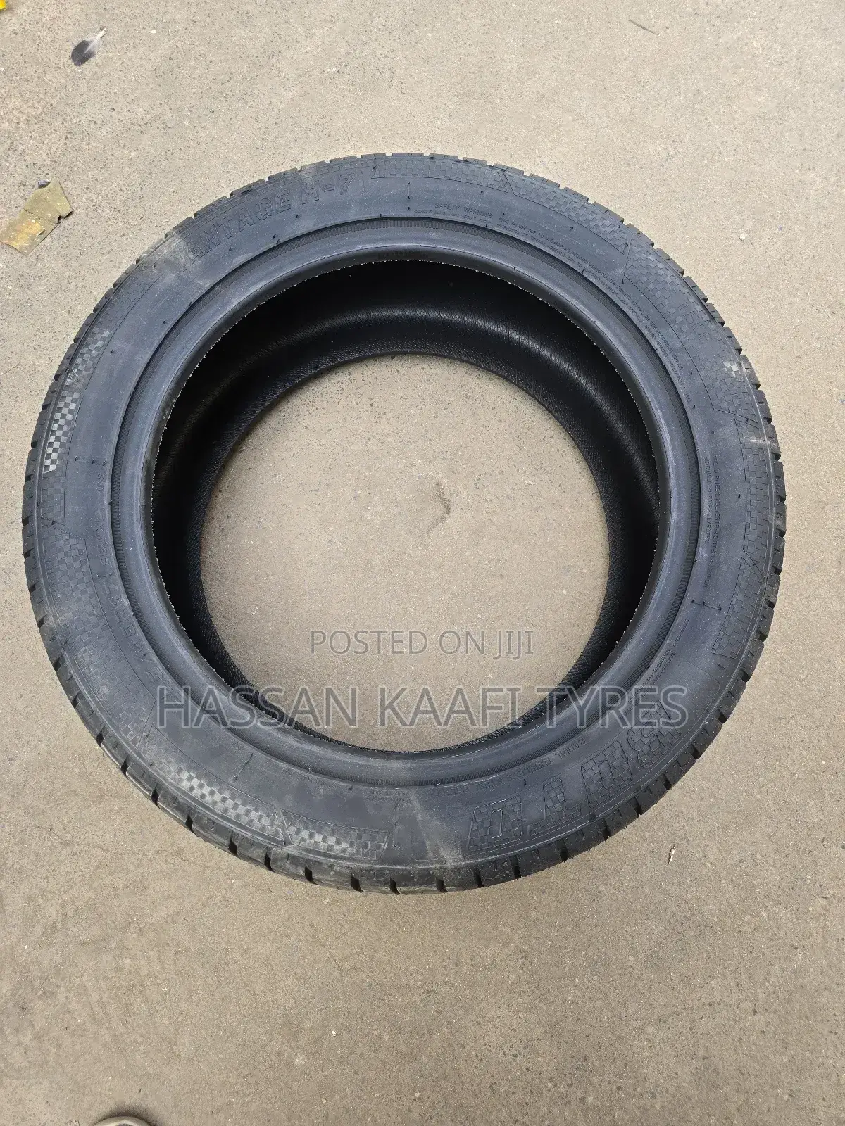 245/45r17 Boto Tyre