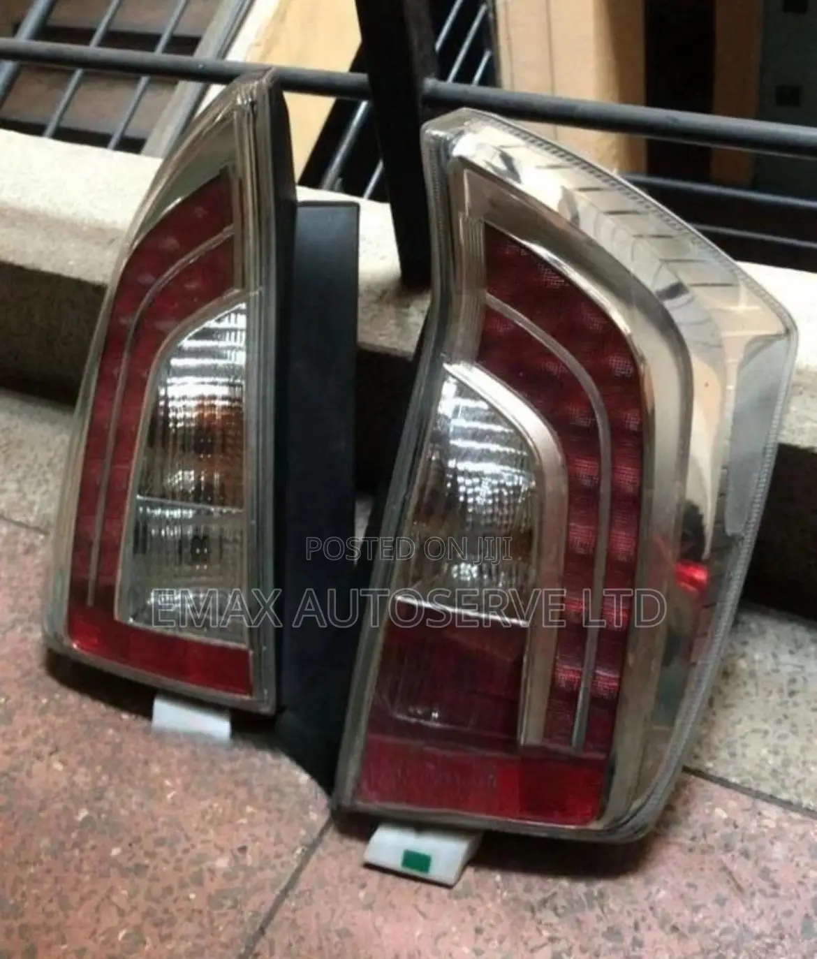 Toyota Prius Backlight 2012 (Red) Ex Japan