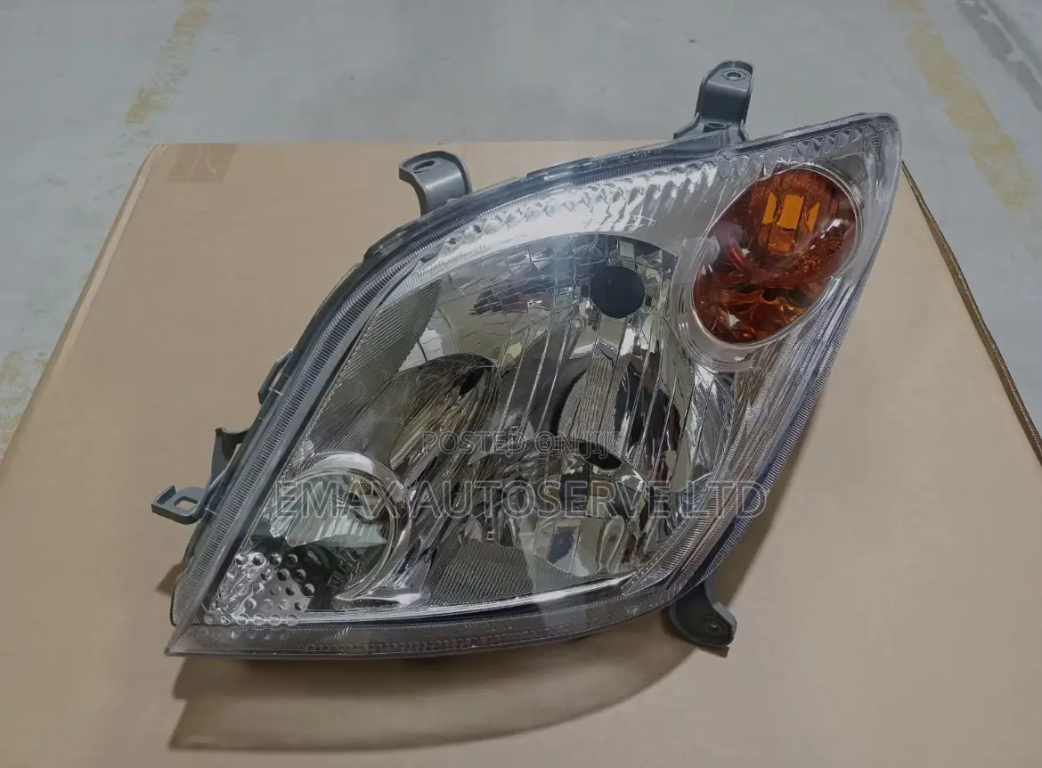 Toyota Ist 2005 Headlight Non Xenon