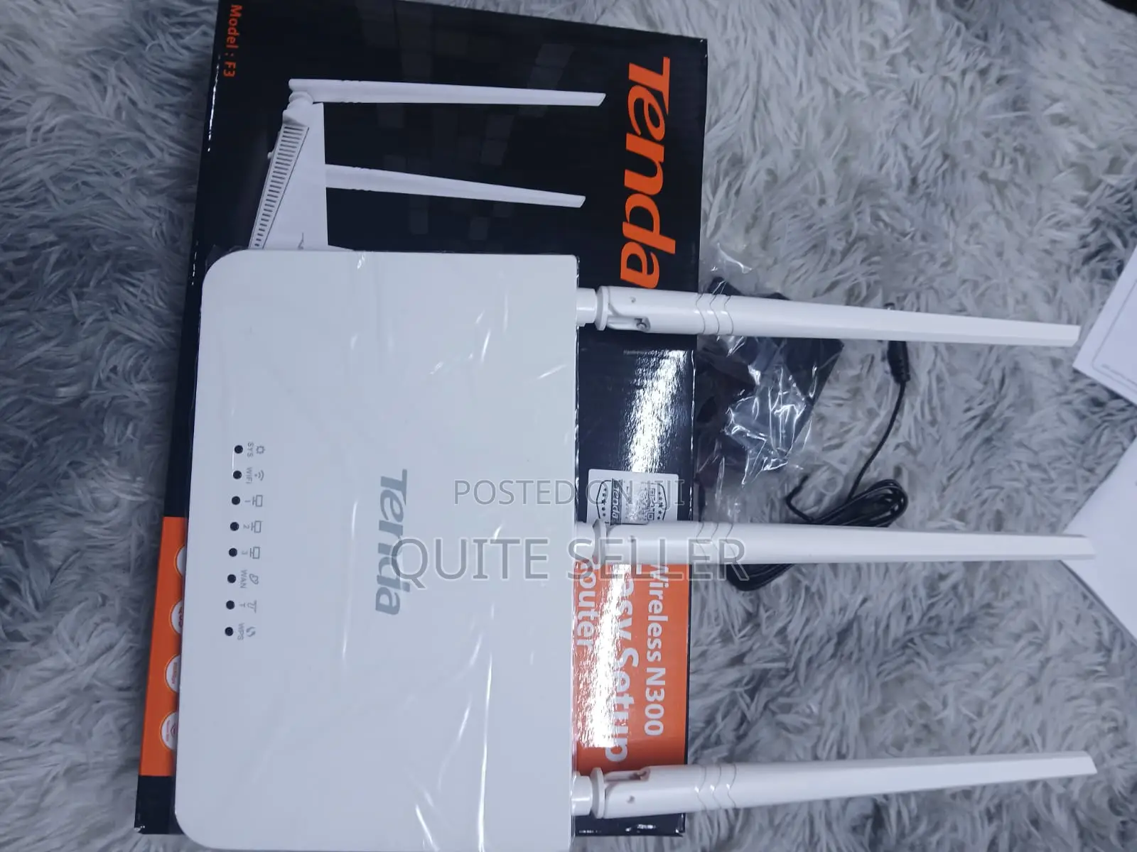 4 Antanae High-Speed Wireless Connectivity, Tenda Router 300