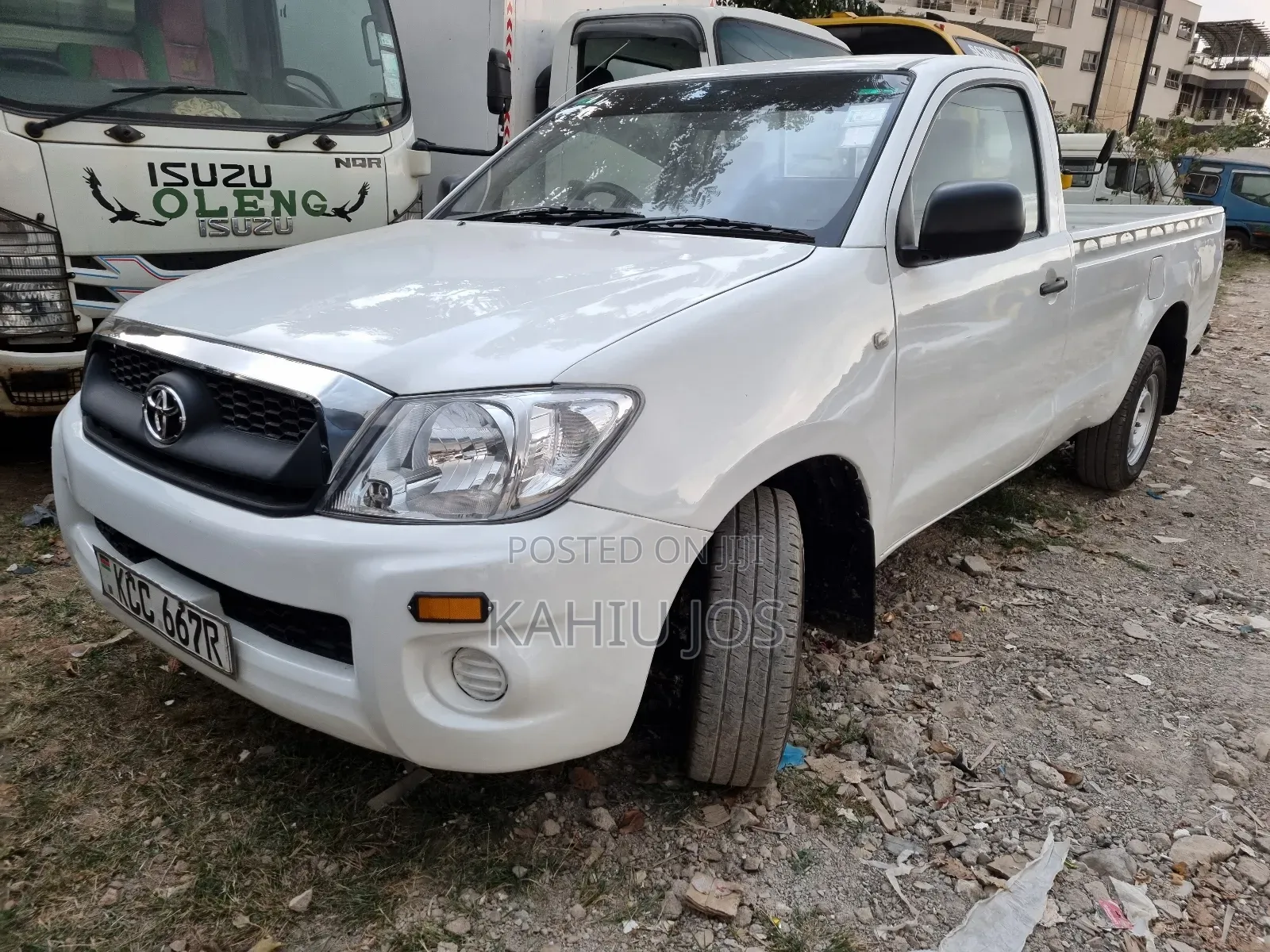 Toyota Hilux 2010 White
