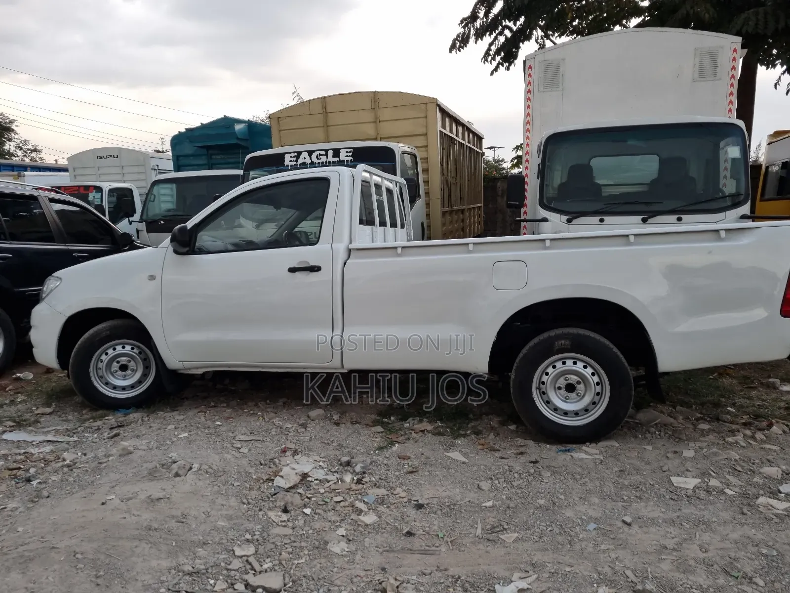 Toyota Hilux 2010 White