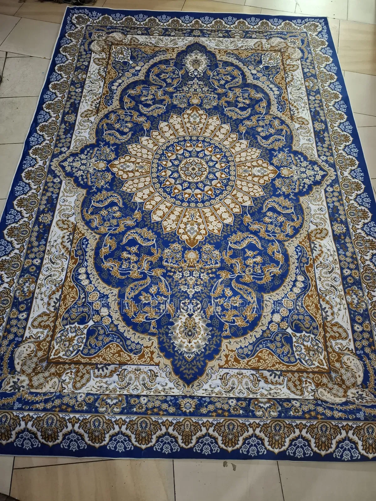 Multicolored Heavy Duty 7*10 Carpets