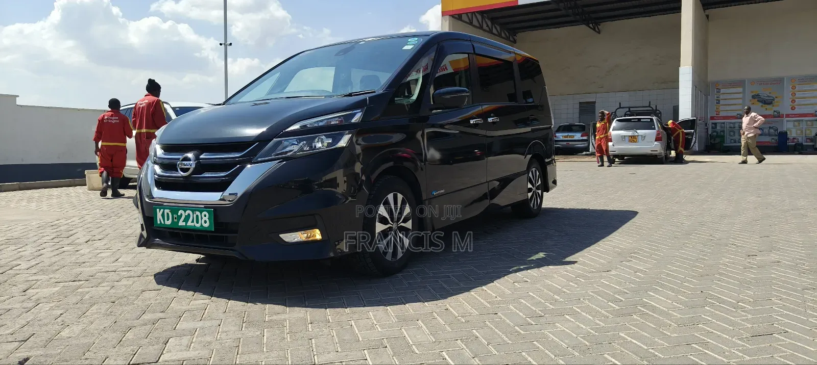 Nissan Serena 2018 Black