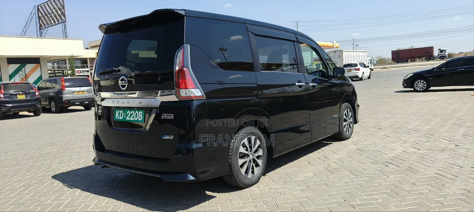 Nissan Serena 2018 Black