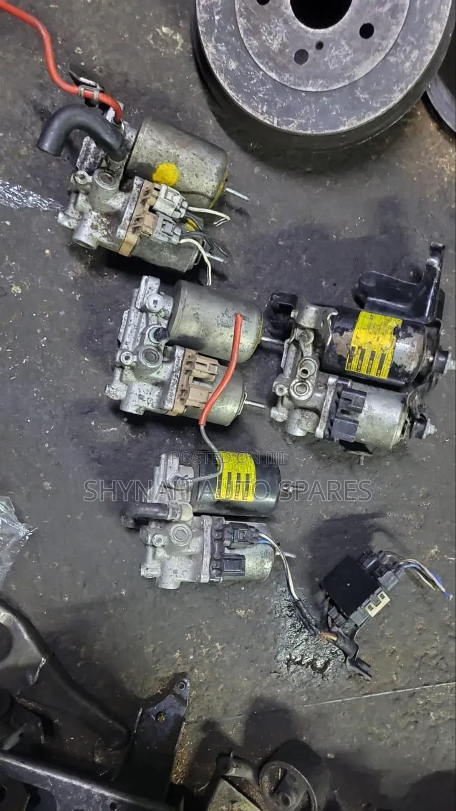 Motor Hybrid Toyota Prius